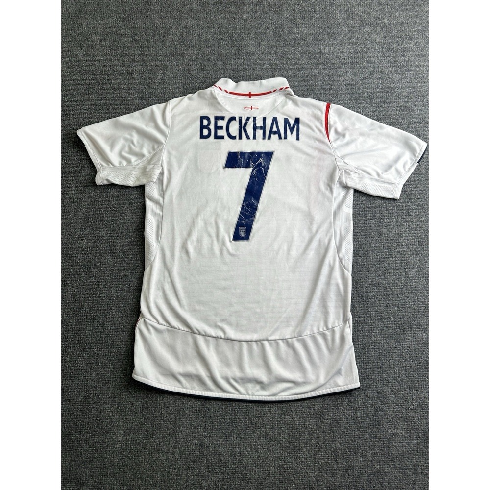 2005-07 Mens England Umbro David Beckham #7 Home Soccer Jersey, Size S